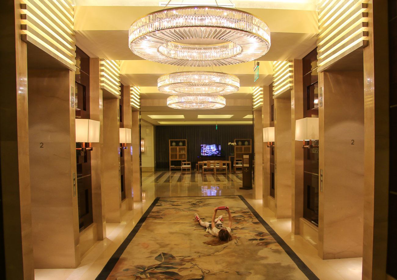 Four Seasons Hotel Beijing has beautiful crystal light fixtures throughout