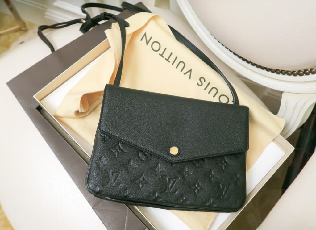 Louis Vuitton Handbag  Buy / Sell your LV Purse, Crossbody bag