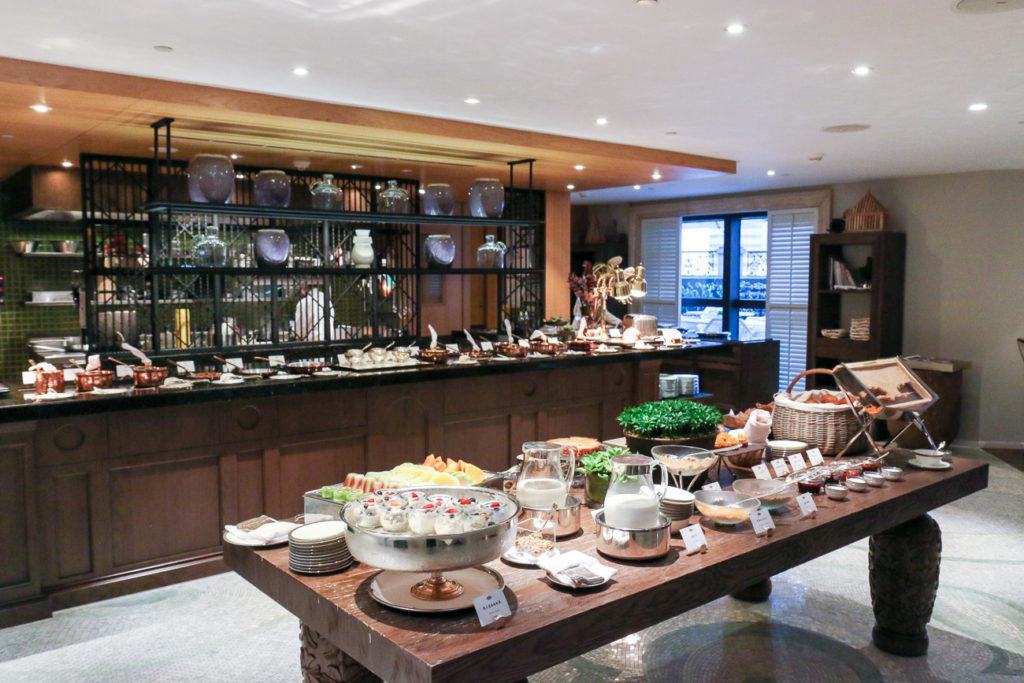 Breakfast buffet at Mandarin Oriental, Taipei's Oriental Lounge