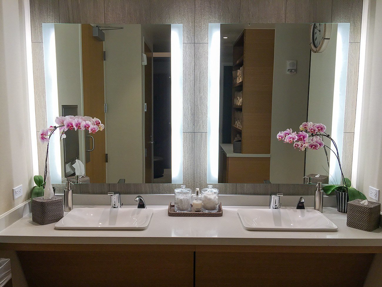 The changing room at Spa at Coronado Marriott.