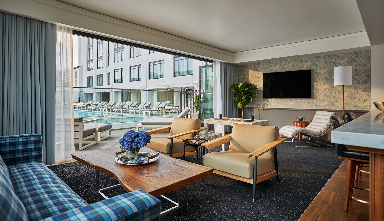 Pendry San Diego Pool Cabana Suite