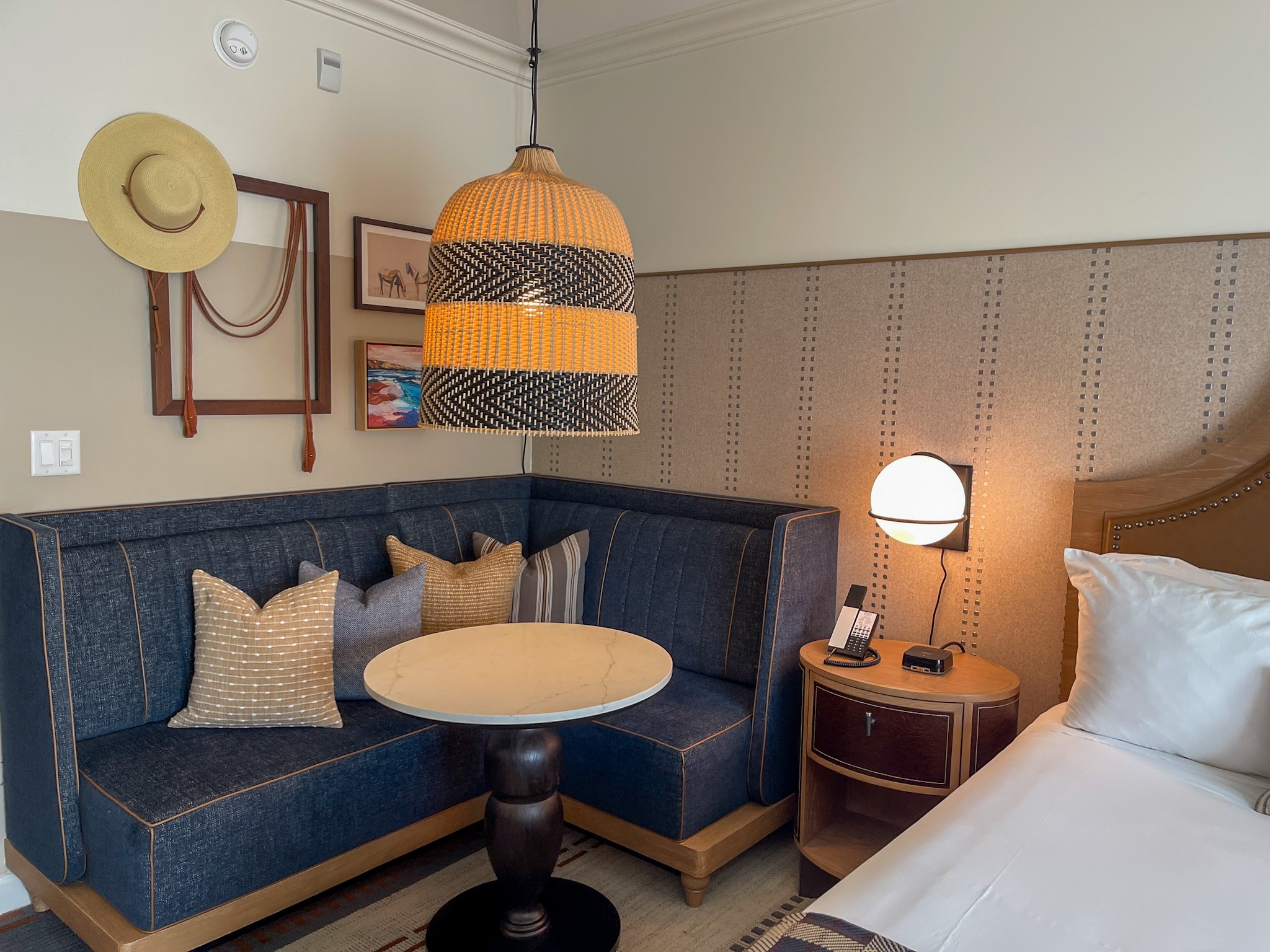 The corner sofa in a king room.