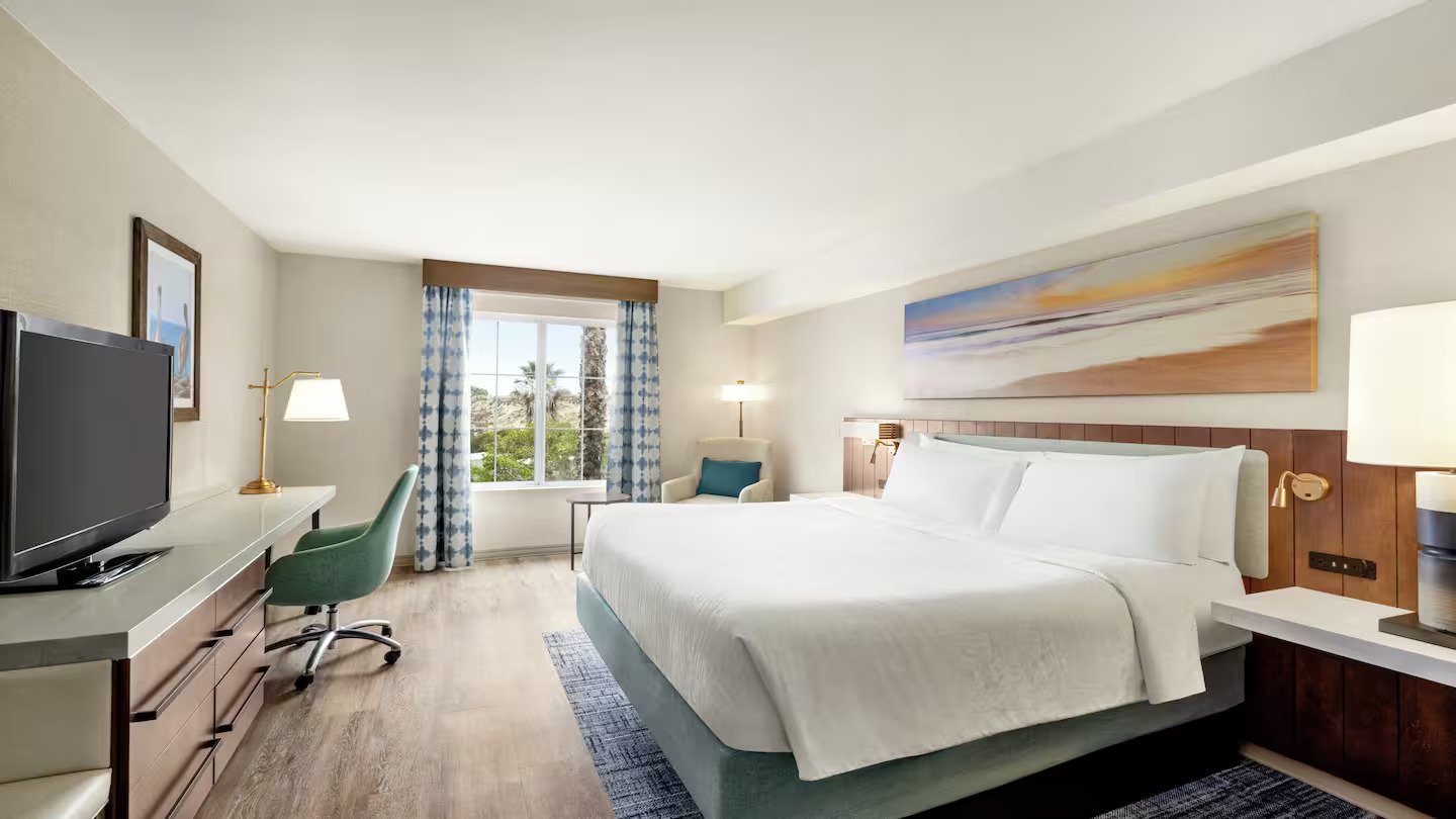 King guest room interior