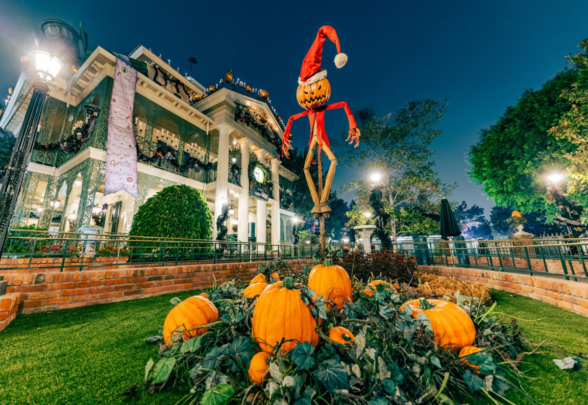 Haunted mansion with a jack o lantern