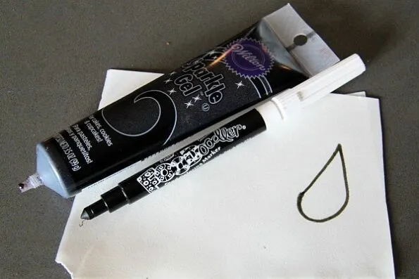 Making Spider-Man Eyes for Cupcakes