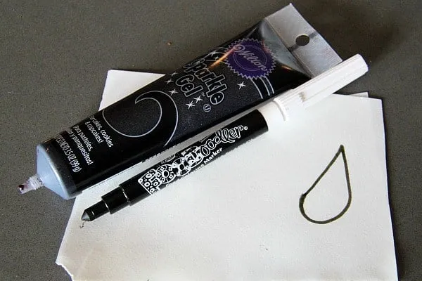 Making Spider-Man Eyes for Cupcakes