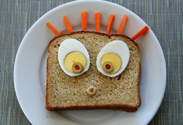 Kids Lunches Surprised Sandwich
