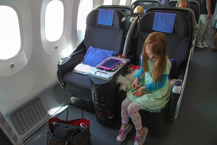 Japan Airlines Dreamliner 787 business class eat from SAN-LAX