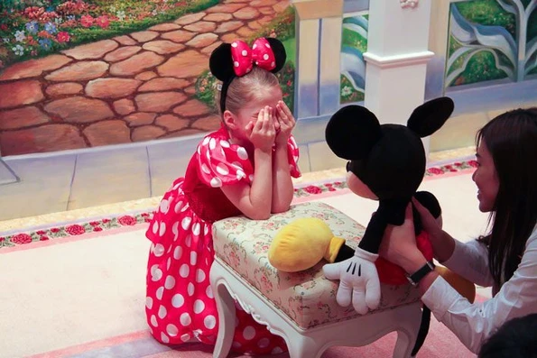 Become a Princess at Hong Kong Disneyland's Bibbidy Bobbidy Boutique