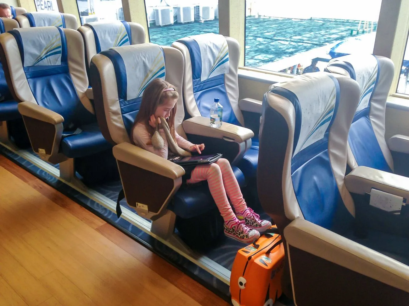 Take a look at what first class is like on the Cotaijet ferry to Macau from Hong Kong.