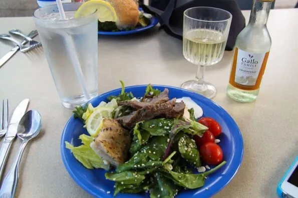 Dine with Shamu at SeaWorld San Diego Dinner