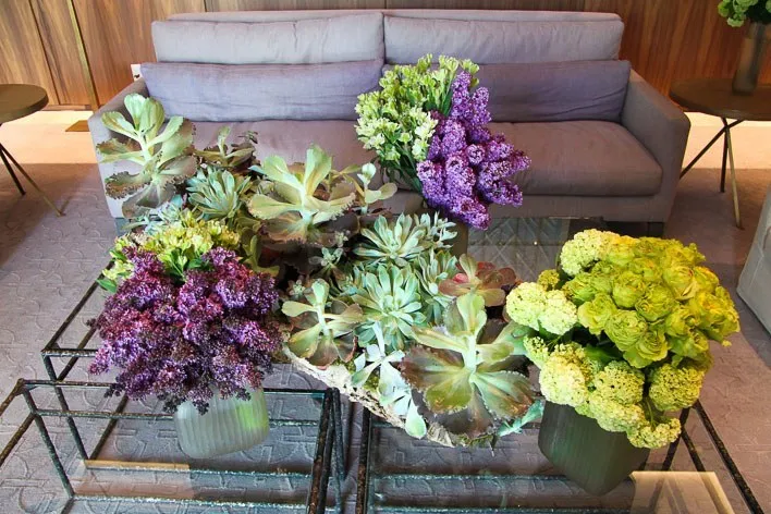 Four Seasons Hotel Toronto lobby flowers