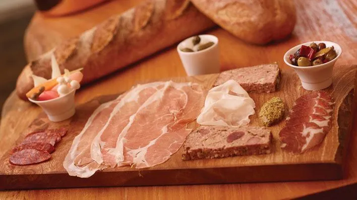 Four Seasons Hotel Toronto dbar Charcuterie and Sausage