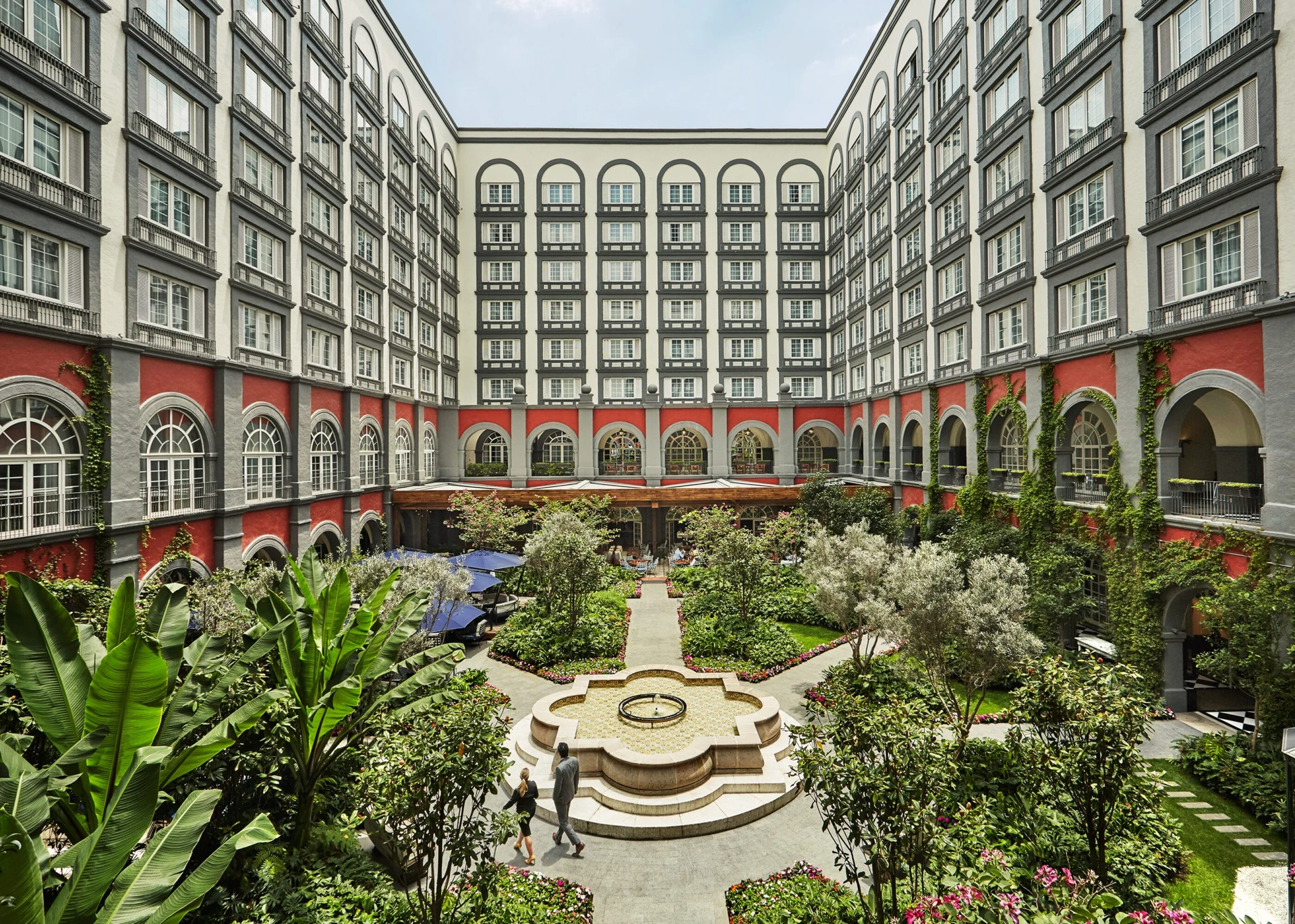 Four Seasons Mexico City luxury hotel courtyard at the heart of the hotel.
