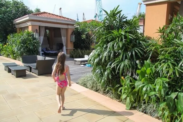 Four Seasons Hotel Macau with kids - swimming pools