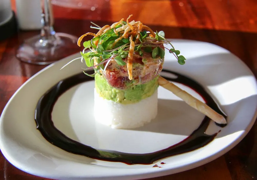 kaanapali restaurants leilanis ahi stack