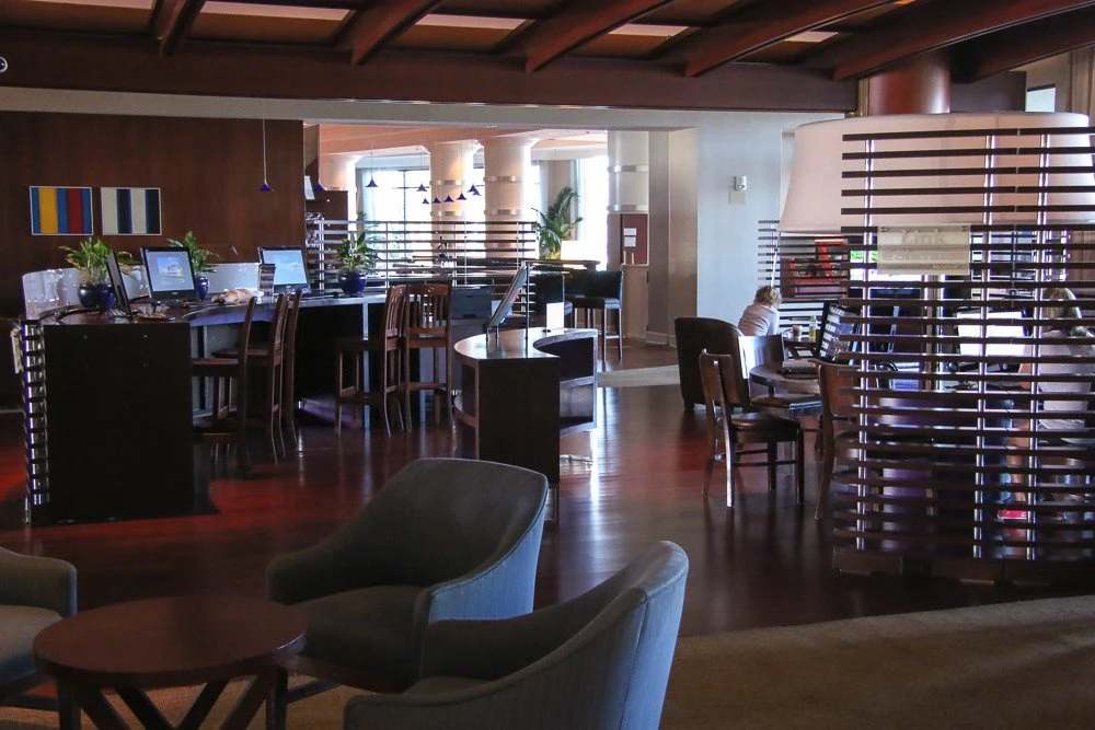 sheraton san diego hotel and marina internet lounge