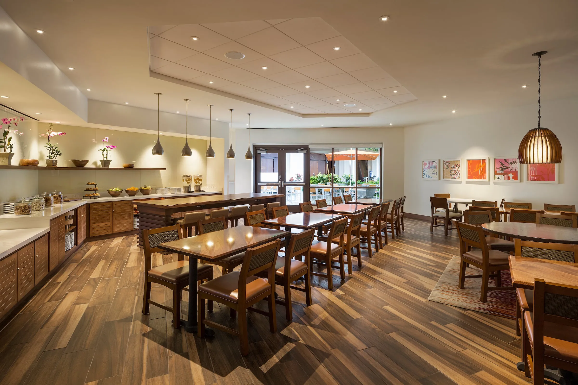 The Regency club interior seating at Hyatt Maui.