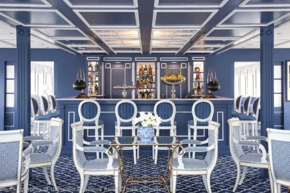 Uniworld River Queen ship's luxury bar area