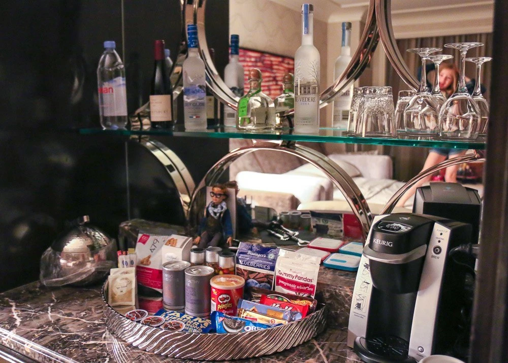 Four Seasons Hotel Las Vegas in-room bar