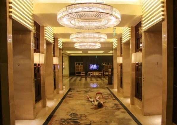 Four Seasons Hotel Beijing has beautiful crystal light fixtures throughout