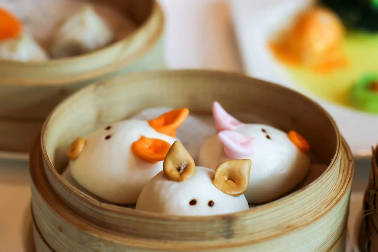 Little pig bun at Hong Kong Disneyland dim sum