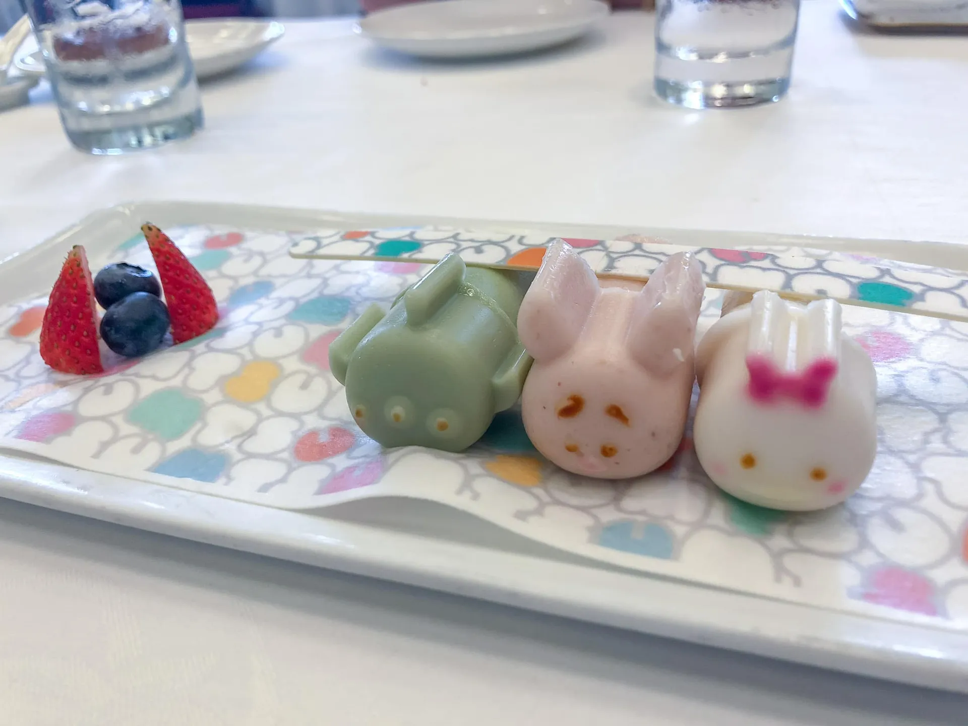 Tsum Tsum pudding at Hong Kong Disneyland Hotel dim sum