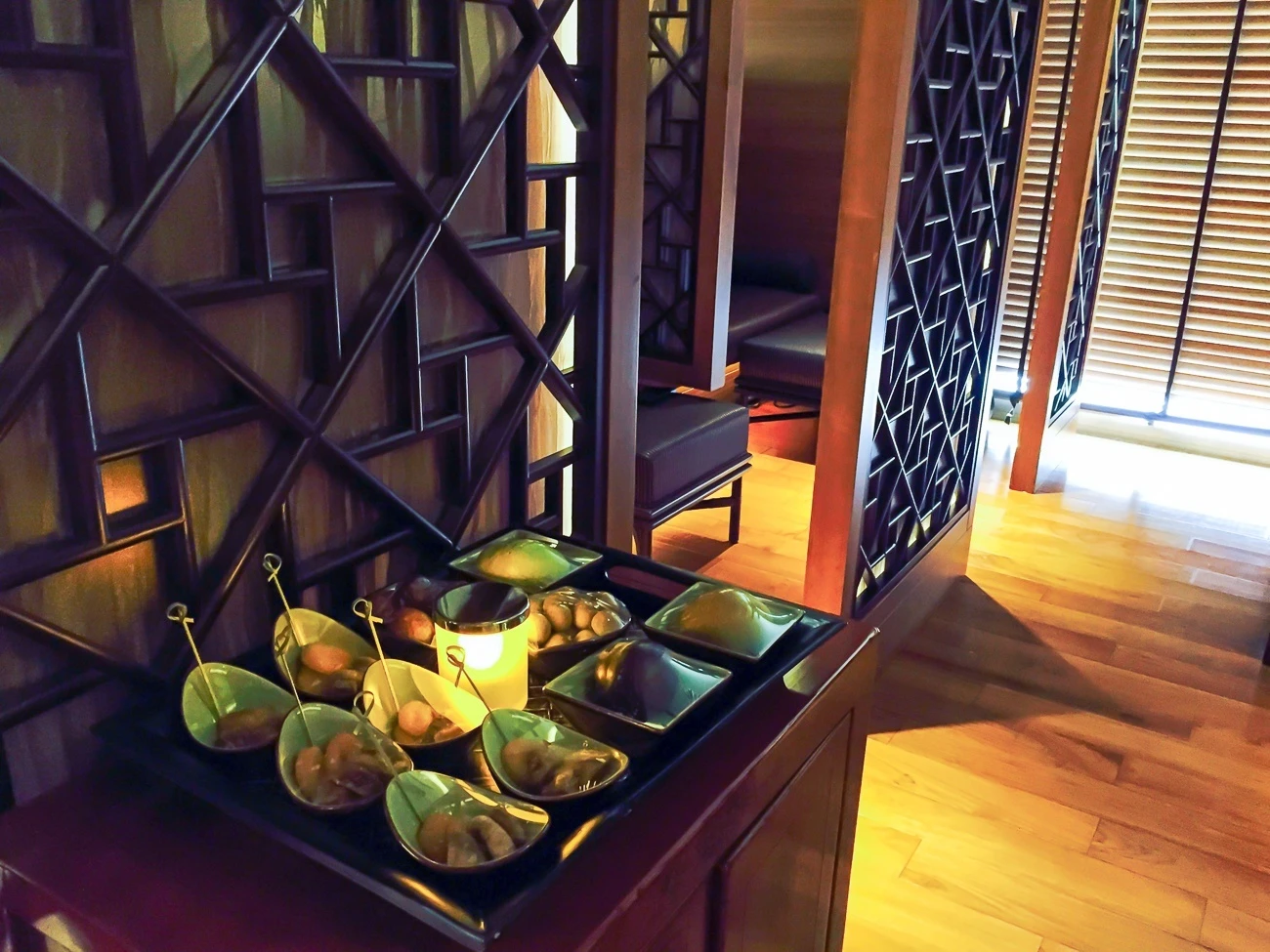 Snacks at The Mandarin Spa in Hong Kong that embrace the Chinese principles of Yin and Yang