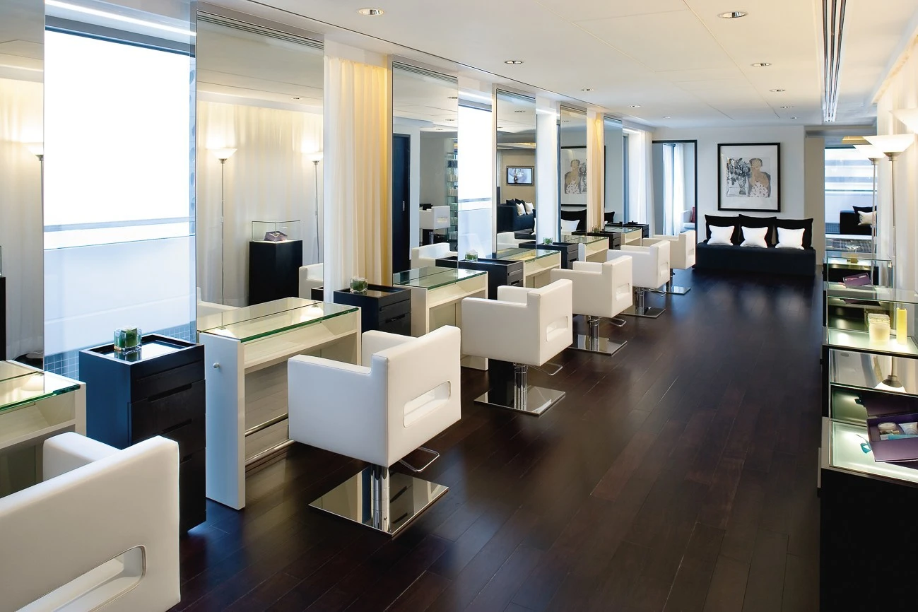 The Mandarin Salon in Hong Kong