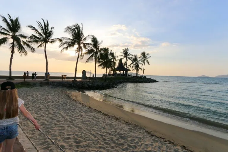 The Sunset Bar at Shangri-la's Tanjung Aru Resort and Spa is set on its own little island.