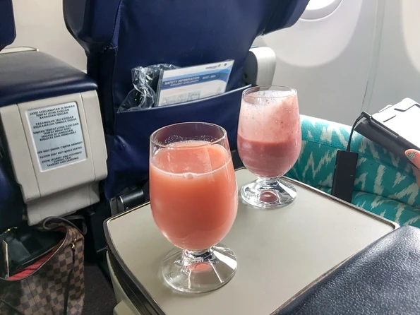 malaysia airlines business class welcome drink