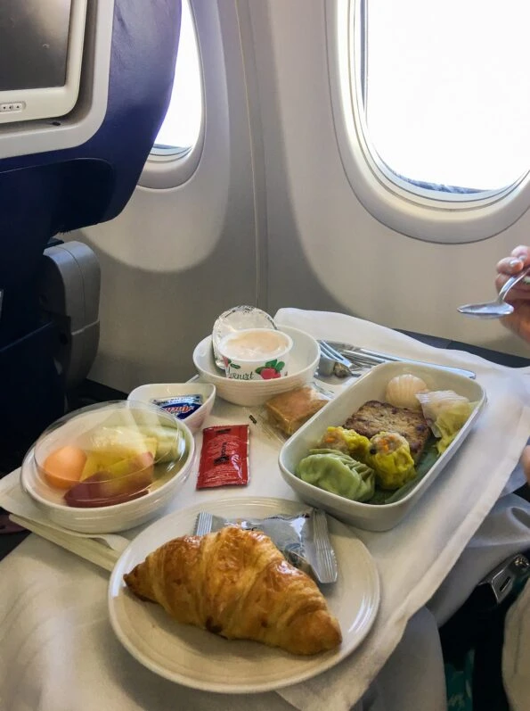 Dim sum breakfast on Malaysia Airlines in business class from Taipei to Kota Kinabalu