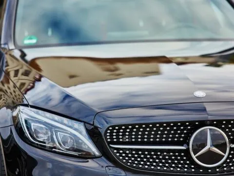 Learn who the best San Diego car services are for those who don't want a car rental or need airport transportation.