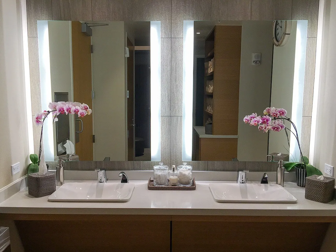 The changing room at Spa at Coronado Marriott.