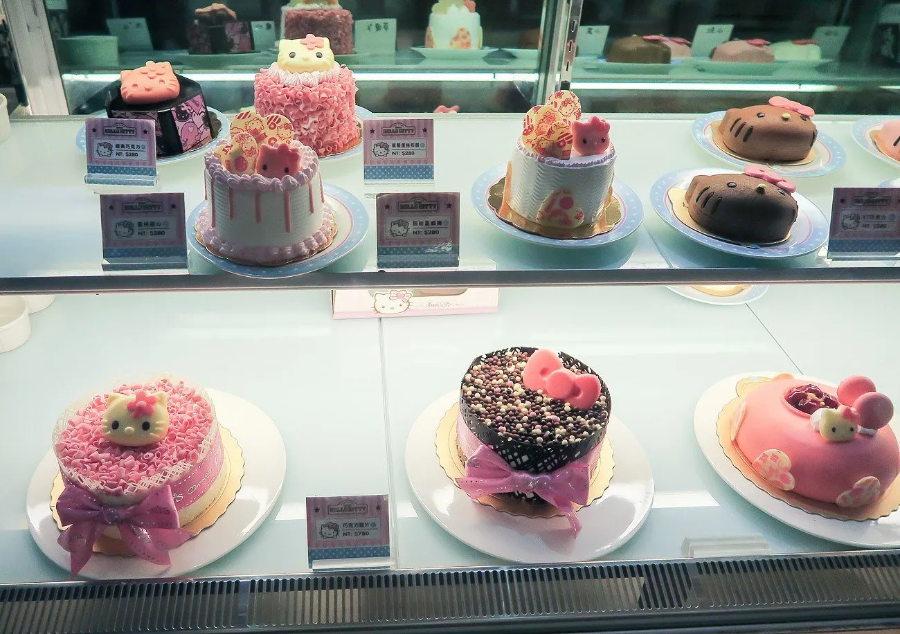 Takeaway desserts at Hello Kitty Kitchen and Dining in Taipei.