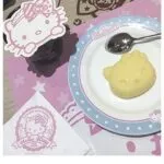 See what it's like to have dinner at Hello Kitty Kitchen and Dining, one of Taipei's best theme restaurants.