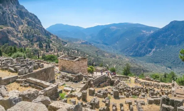 How to take a private tour to Delphi as a day trip from Athens, Greece.