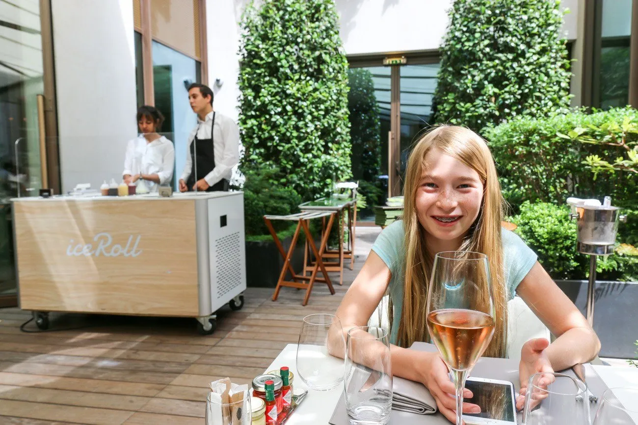 Sunday brunch at Camelia inside Mandarin Oriental, Paris