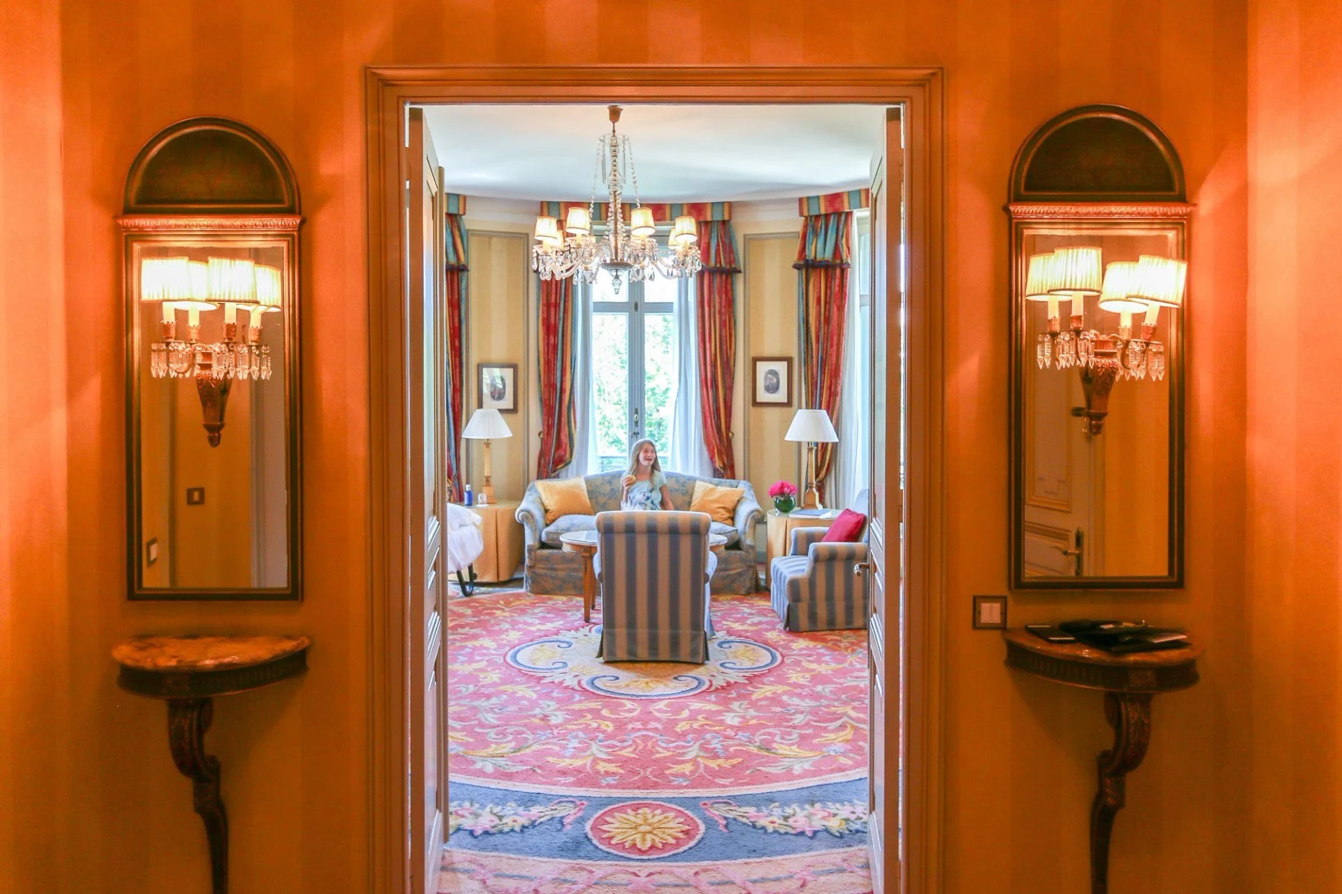 A review of the iconic Hotel Ritz Madrid, one of the best luxury hotels in the city with an unbeatable location.