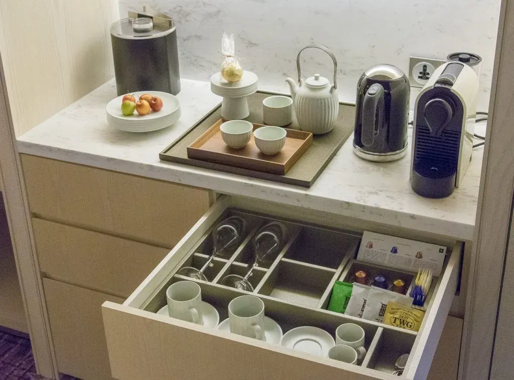 Complimentary tea and coffee at Four Seasons Hotel Seoul.