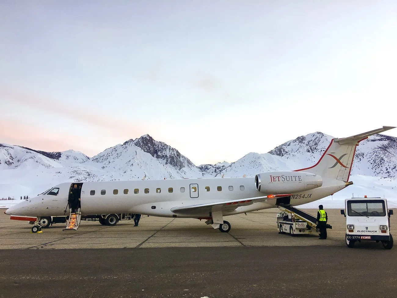 A JetSuiteX flight after landing at Mammoth airport.