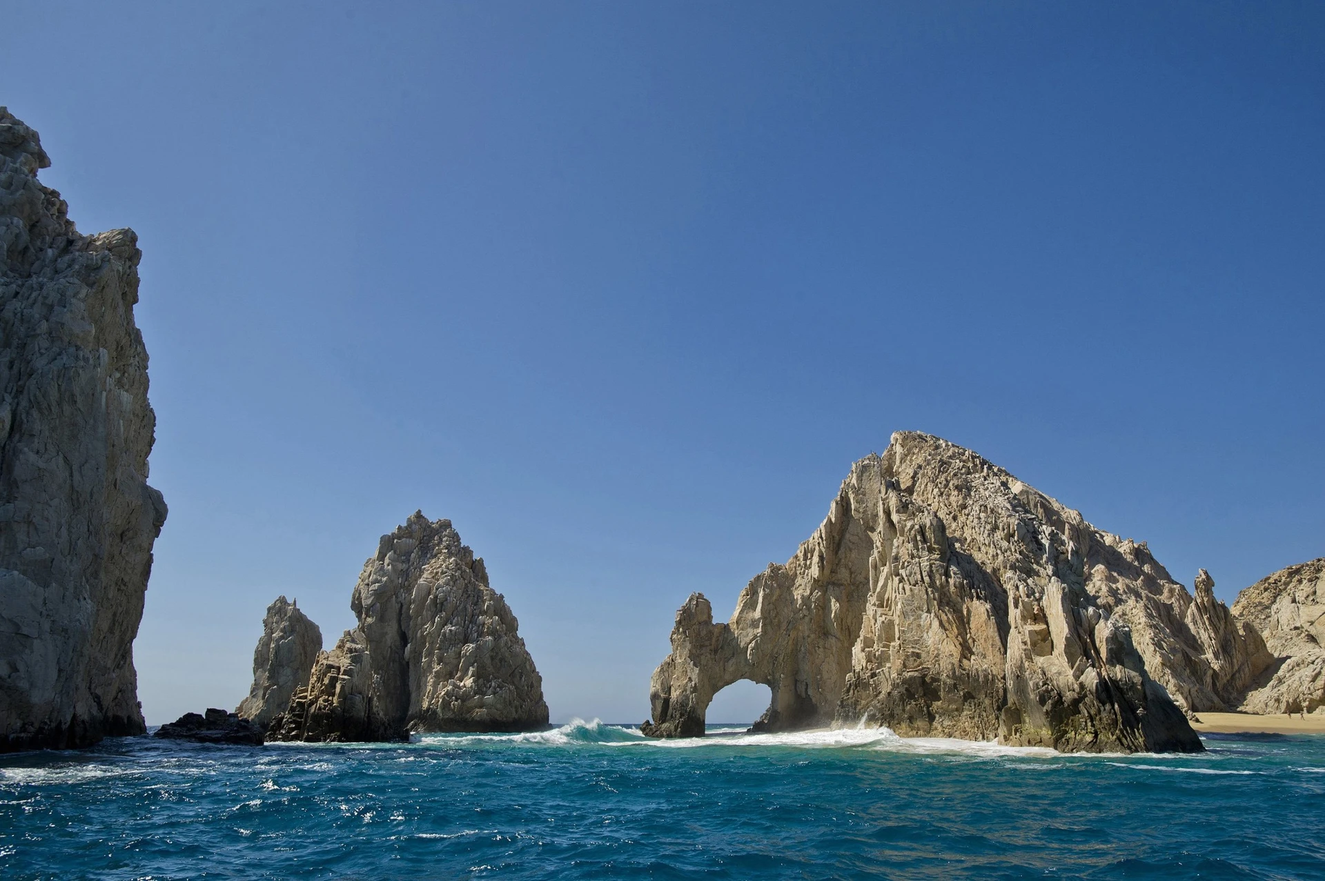 As part of Disney Cruise Line&rsquo;s fall 2018 itineraries, the Disney Wonder will sail from San Diego to Baja and the Mexican Riviera with visits to Cabo San Lucas