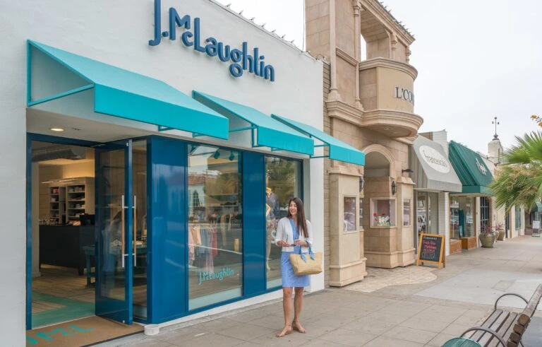 J.McLaughlin is a new La Jolla store with great quality clothes and a wrinkle-free fabric.