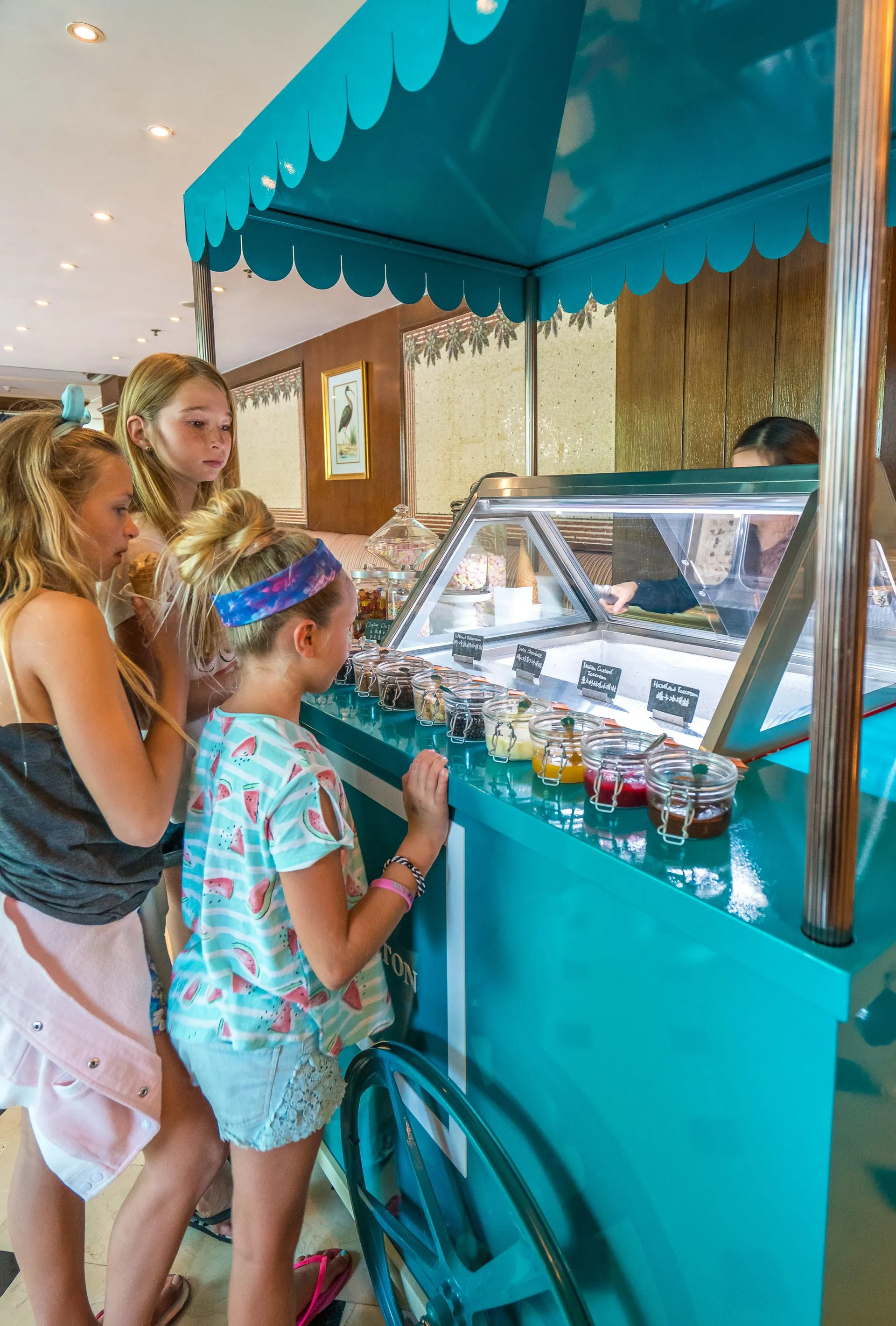 The Ritz-Carlton, Beijing ice cream cart is a perfect way to cool down in summer heat.
