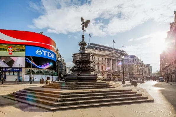 Piccadilly Circus in London appears in several Harry Potter movies.