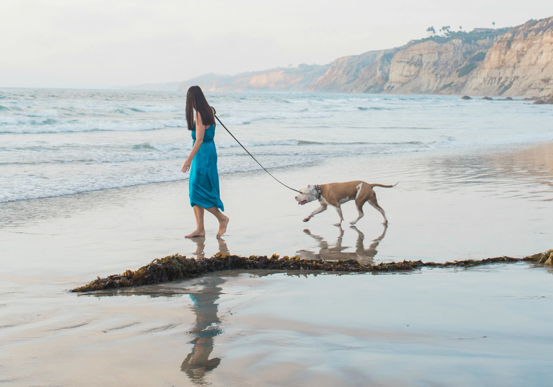 This is why visitors to San Diego should hire a Flytographer vacation photographer.