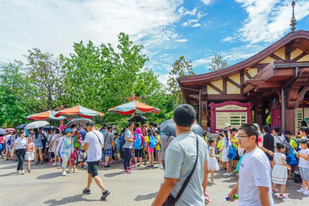 The FastPass lines at Shanghai Disneyland are incredibly long.