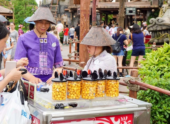 A popcorn cart at Shanghai Disneyland