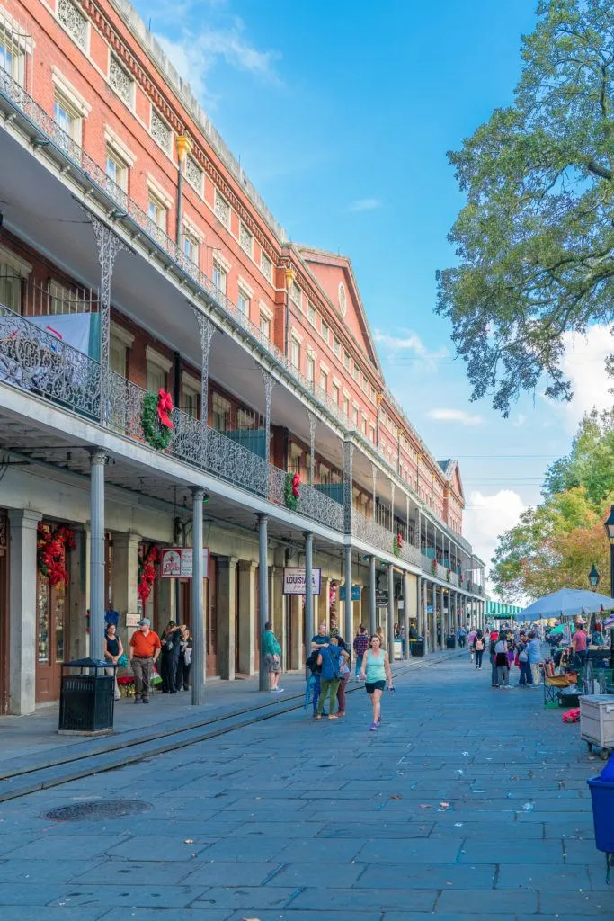 New Orleans best shops and restaurants are located in the French Quarter.