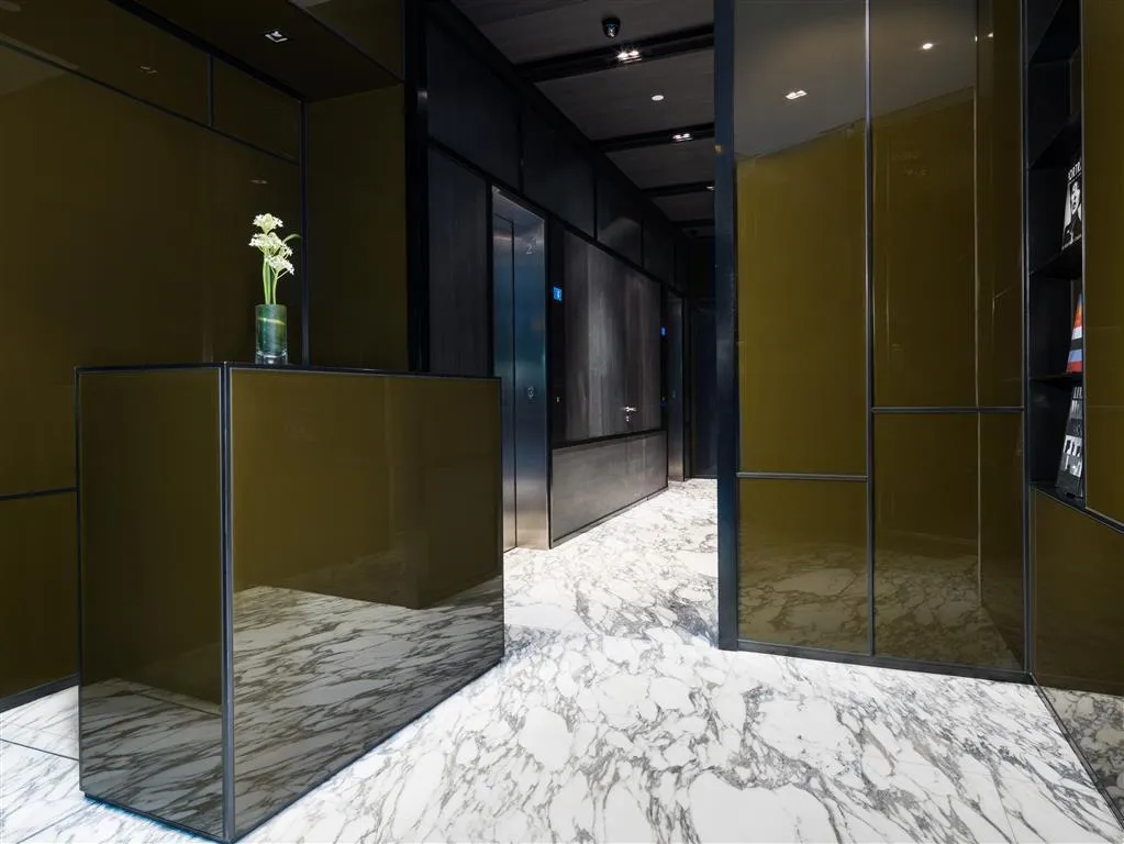 The Jervois lobby, a Hong Kong boutique hotel.